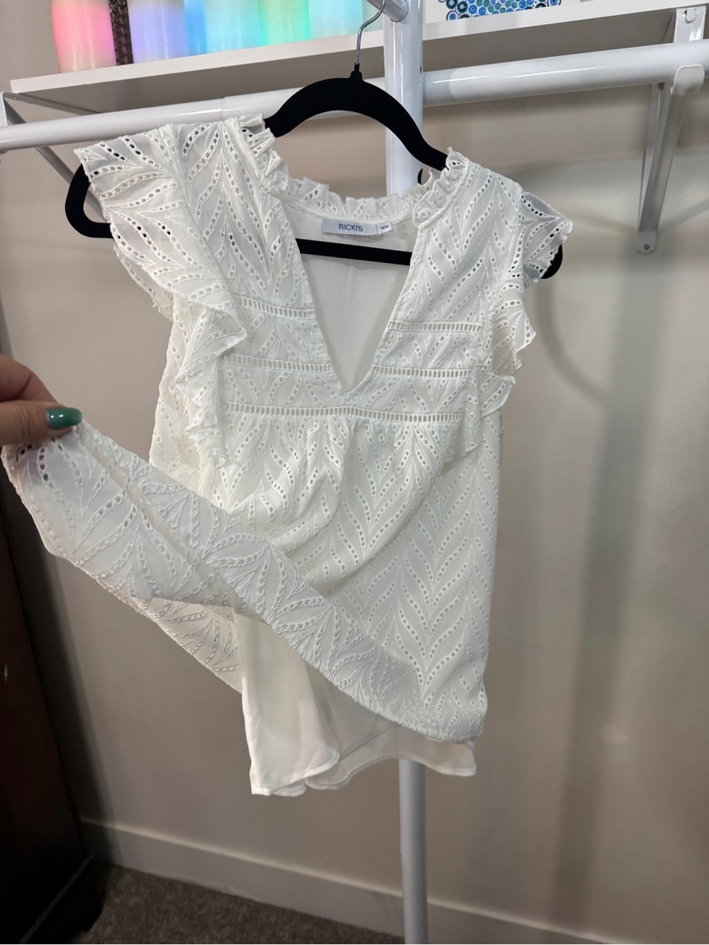 Ricki's White Eyelet V-Neck Flutter Sleeve Blouse - Picture 6 of 9